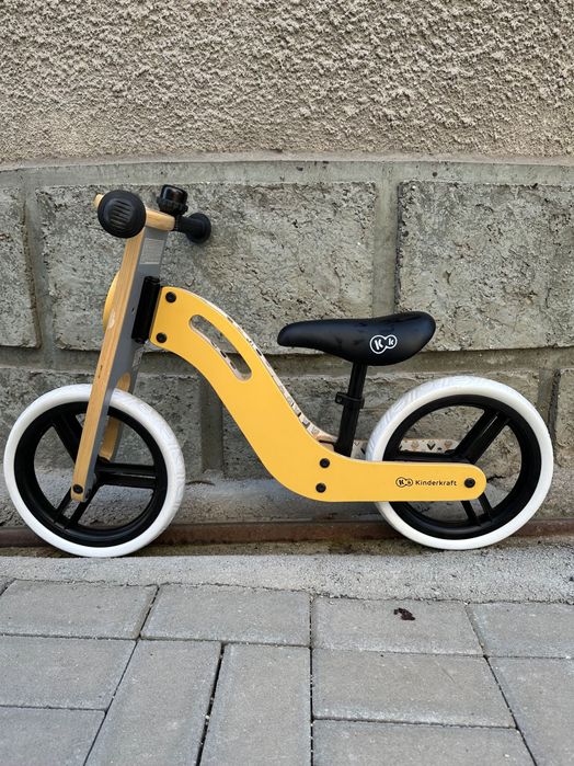 Баланс колело KinderKraft Uniq Honey