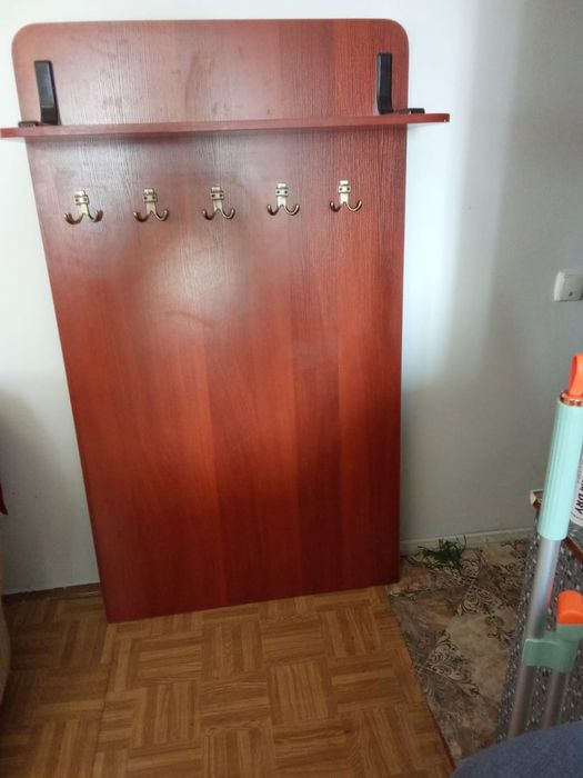 Продаётся прихожая