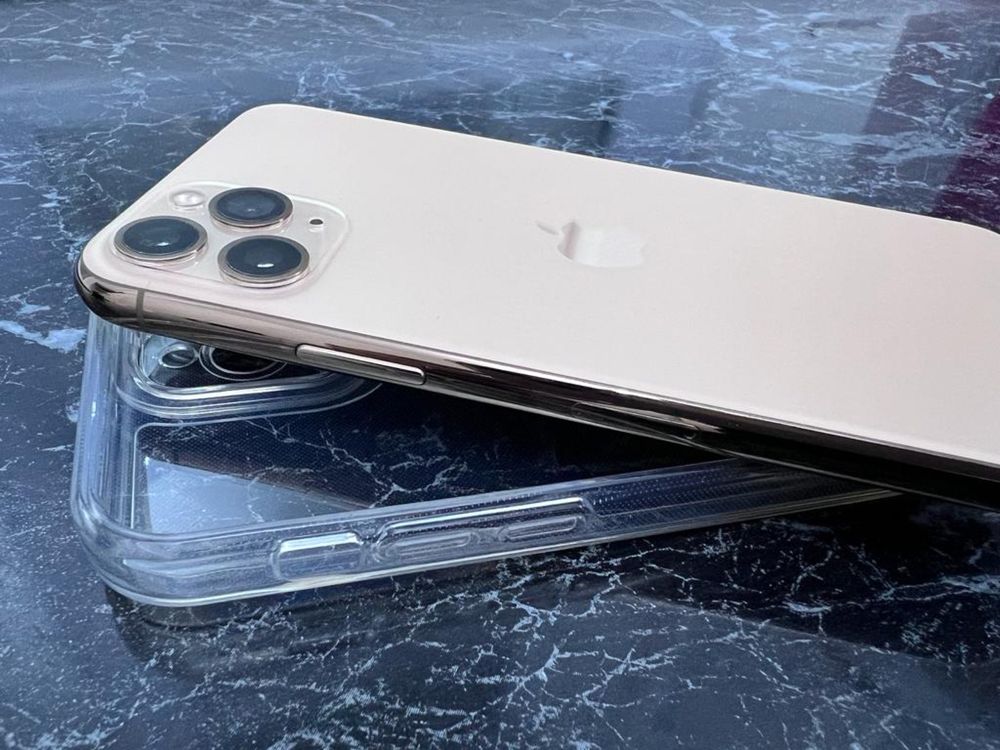 Iphone 11 pro 256 gb Gold 99% аккумулятор в идеальном состоянии