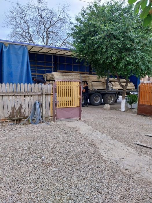 Șpalieri de beton de pe vremea lui Ceaușescu