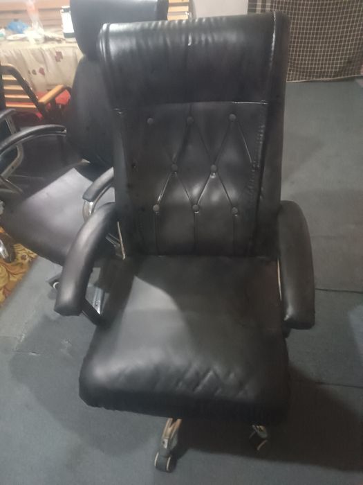 Офсние Эко Кожанние кресло