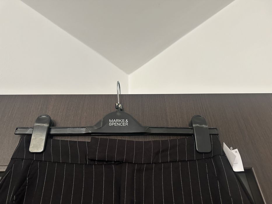 Fusta Stradivarius mărimea 34, noua cu eticheta