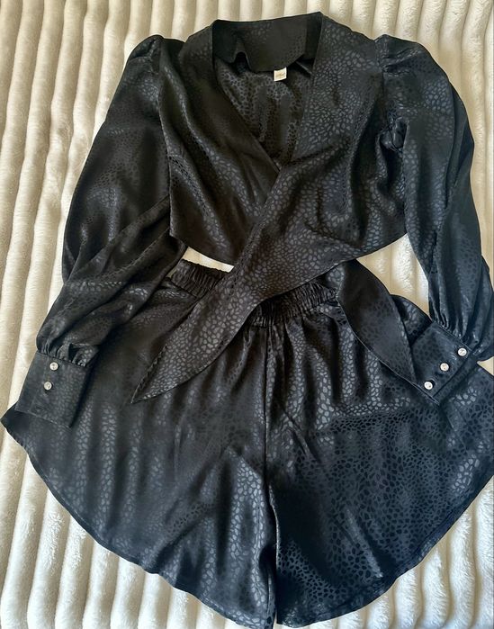 SEVI x Victoria Kapitonova - Сатенен сет