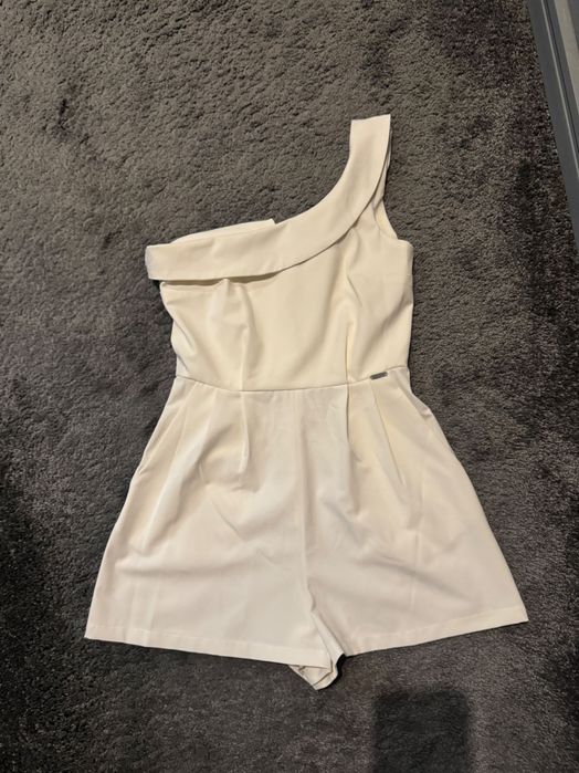 Бял гащеризон/ рокля