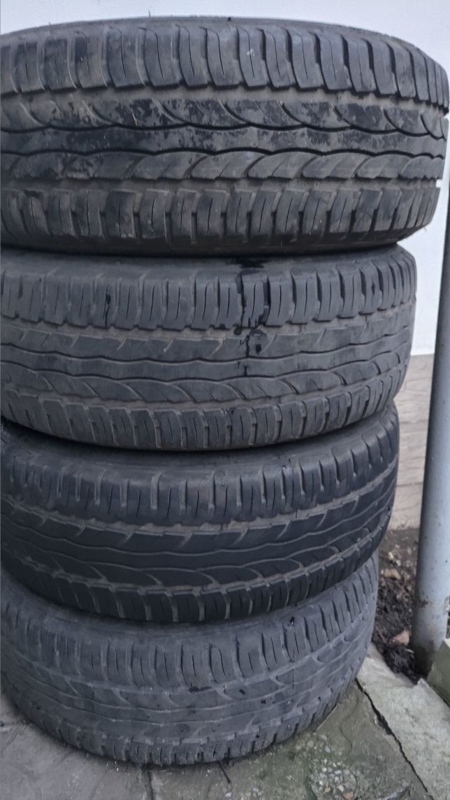 Продавам 4 железни джанти 5х112 с летни гуми 195/55/15 Sava Intensa HP