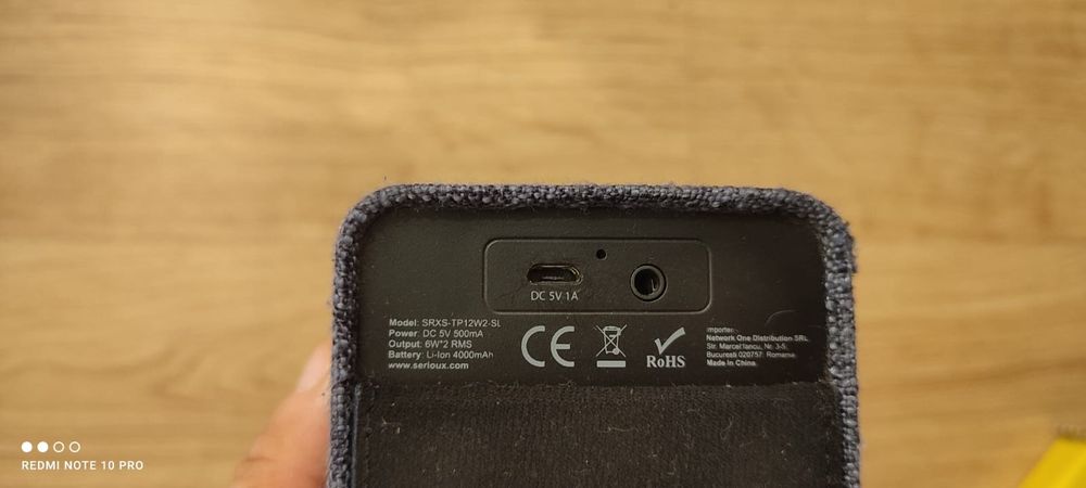 Vând boxa SERIOX  cu bluetooth folosita