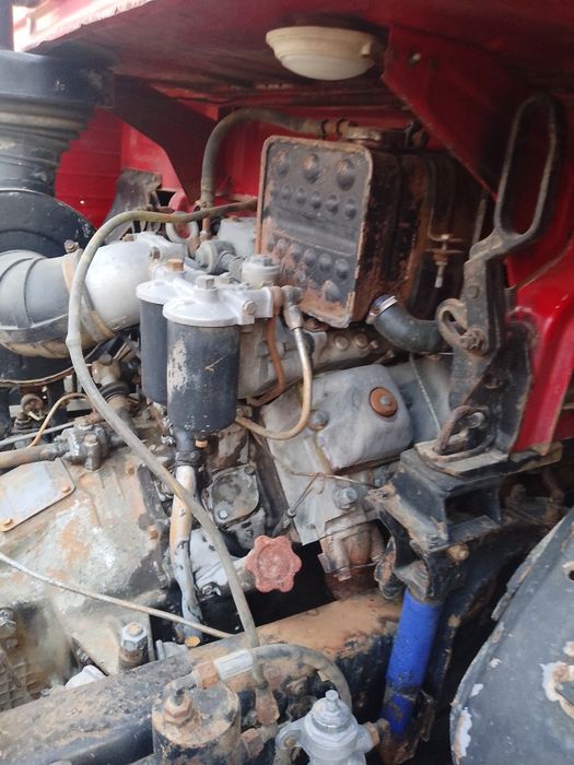 Kamaz tegach sotiladi