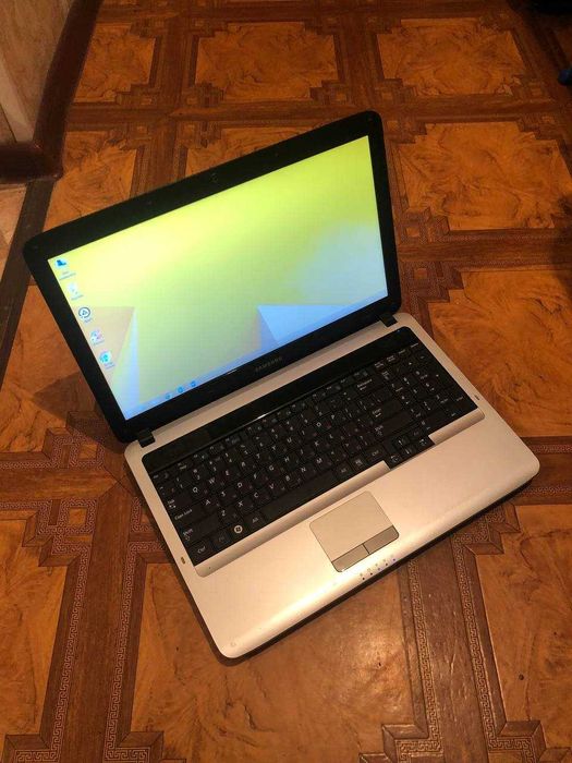 Продам ноутбук samsung в хорошем состоянии всё работает Срочно Астана1