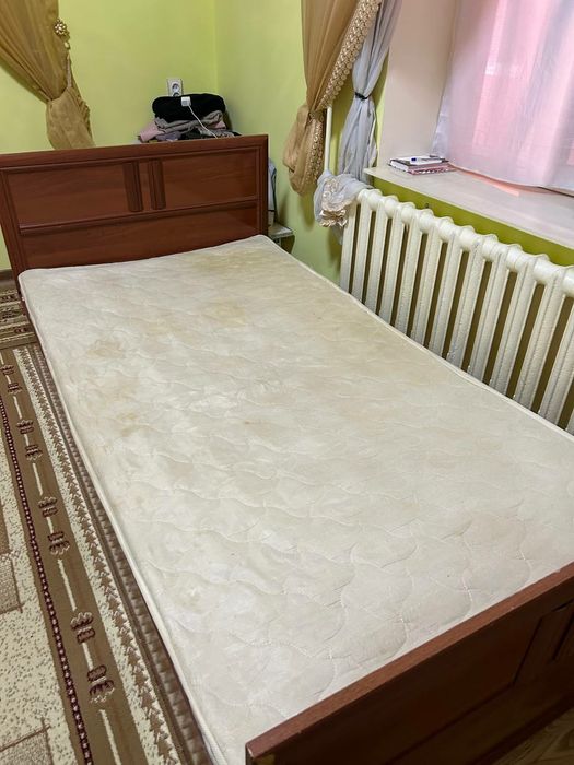 Кровать 1.5 спальня с хорошем состоянии