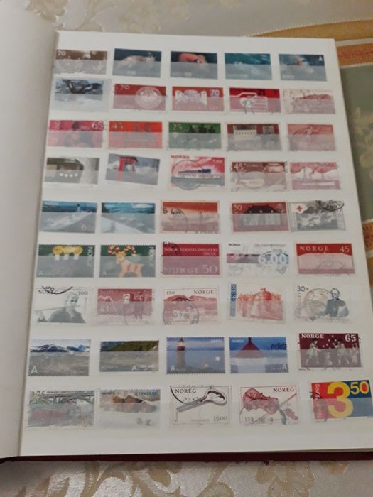 Vand clasor cu timbre.