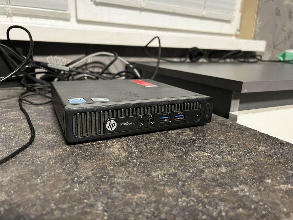 Мини Компютър HP ProDeck 600 / i3 / 8GB RAM / 1TB
