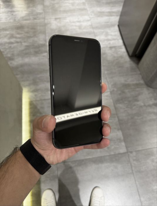Iphone 11 срочно сотилади