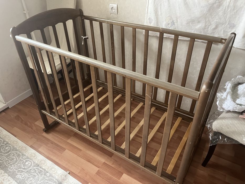 Отдам даром детскую кроватку