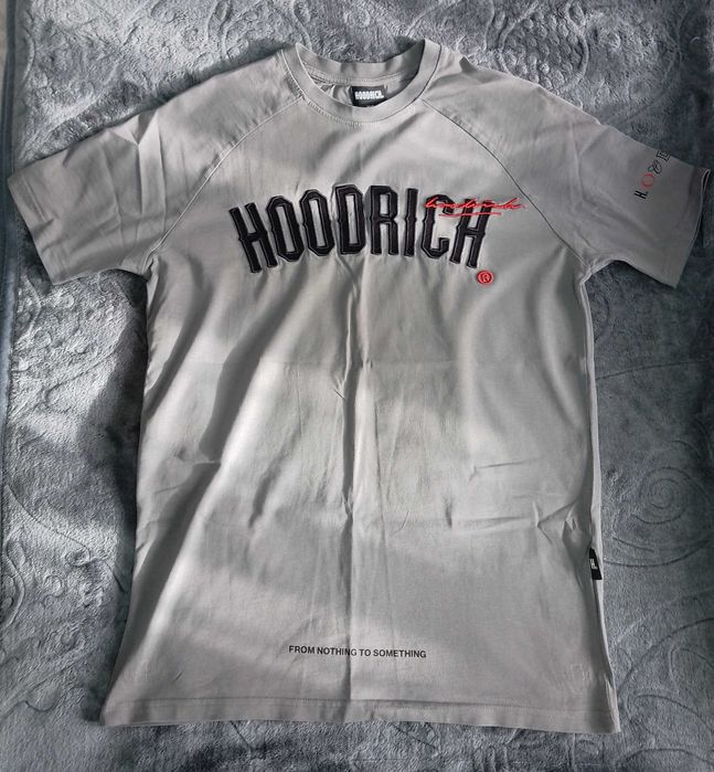 Tricou Hoodrich, nou