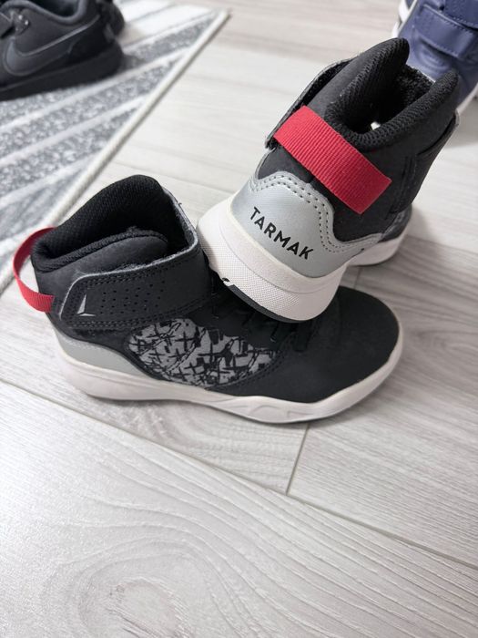 Vand adidasi stil gheata