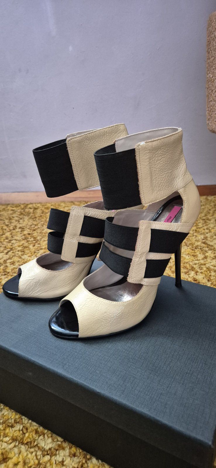Обувки на ток River island