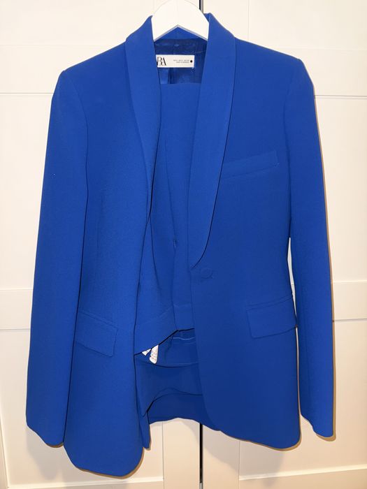 Костюм ZARA в наситен син цвят