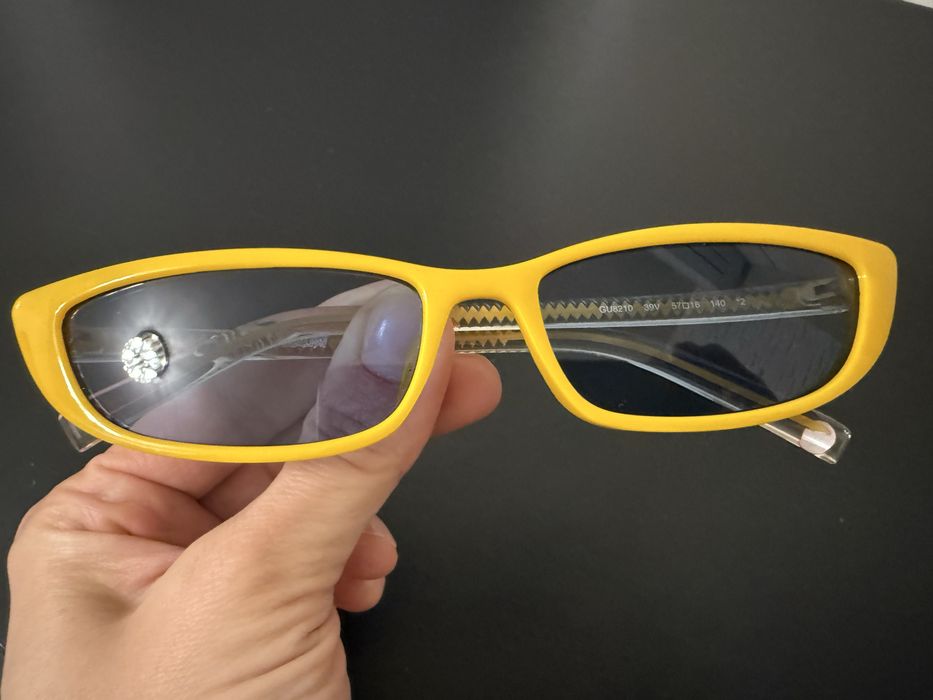 Слънчеви очила марка Guess