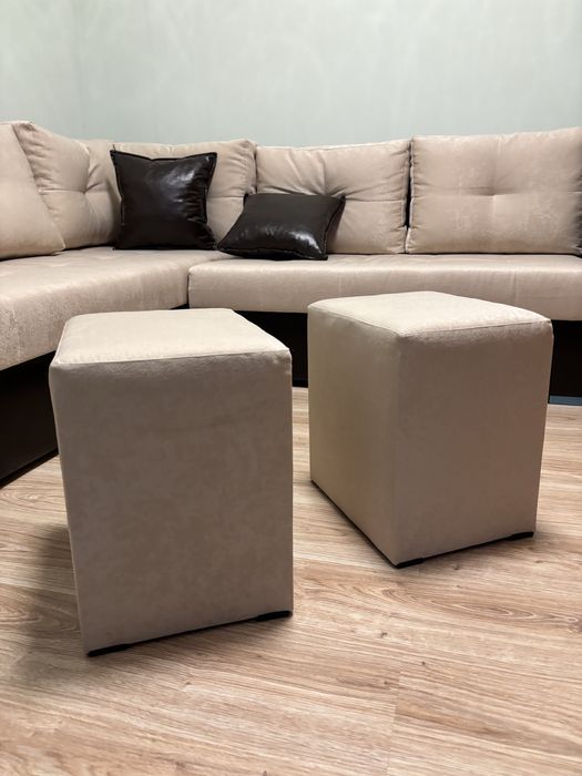 ЧИСТО НОВ диван за 4 човека + става на спалня за гости и има ракла