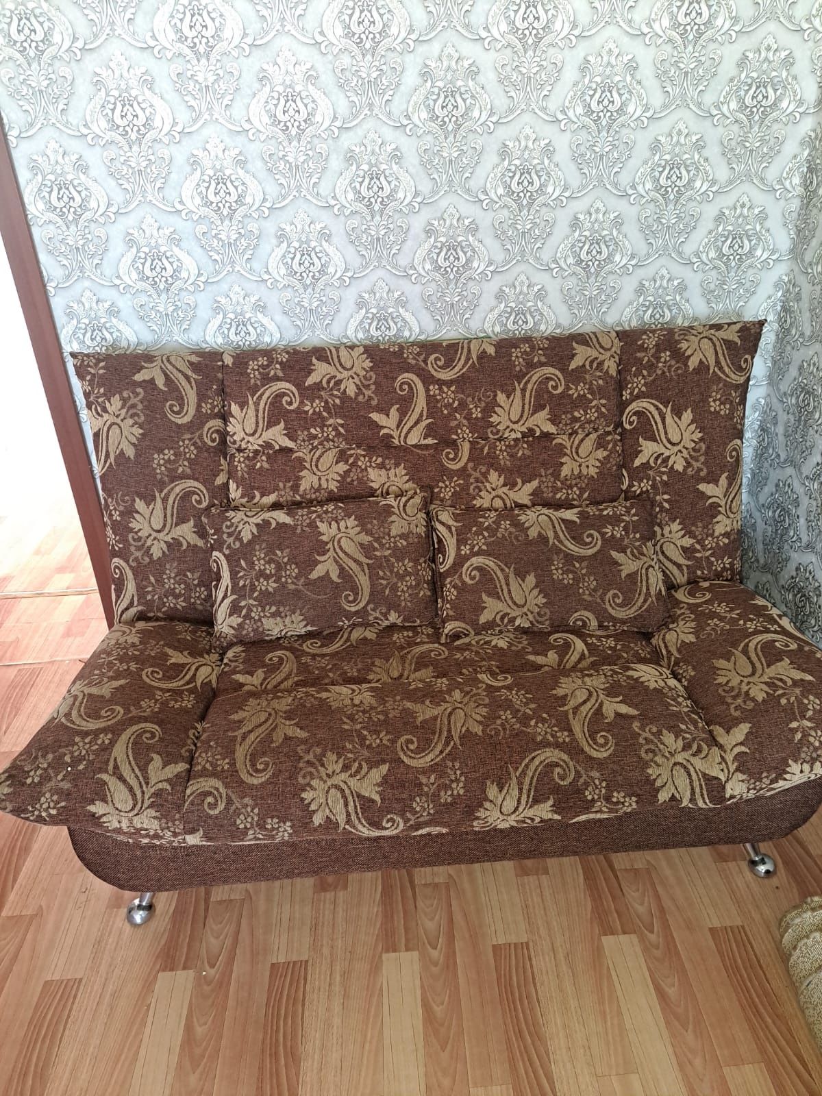 Продам диван б/у