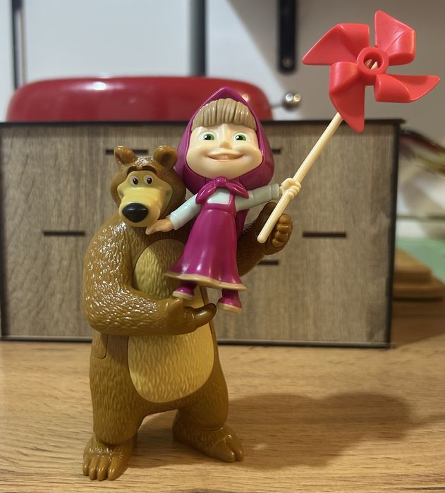 Киндер сюрприз Maxi