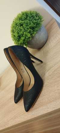 Дамски обувки (еко кожа)