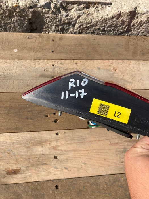 Десен фар и ляв стоп за Kia Rio. Кия рио. 11-17. LED.