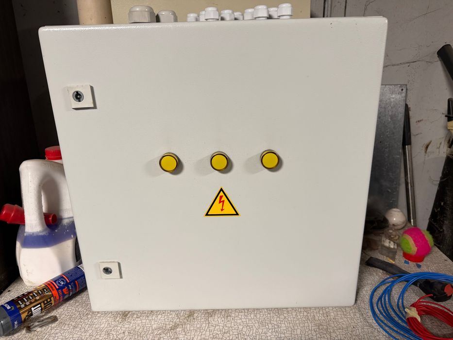 Ел. табла метални