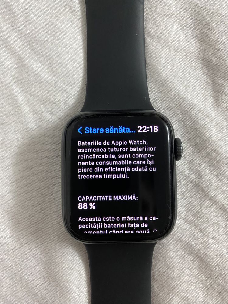 Apple Watch Series 5 GPS 44 mm