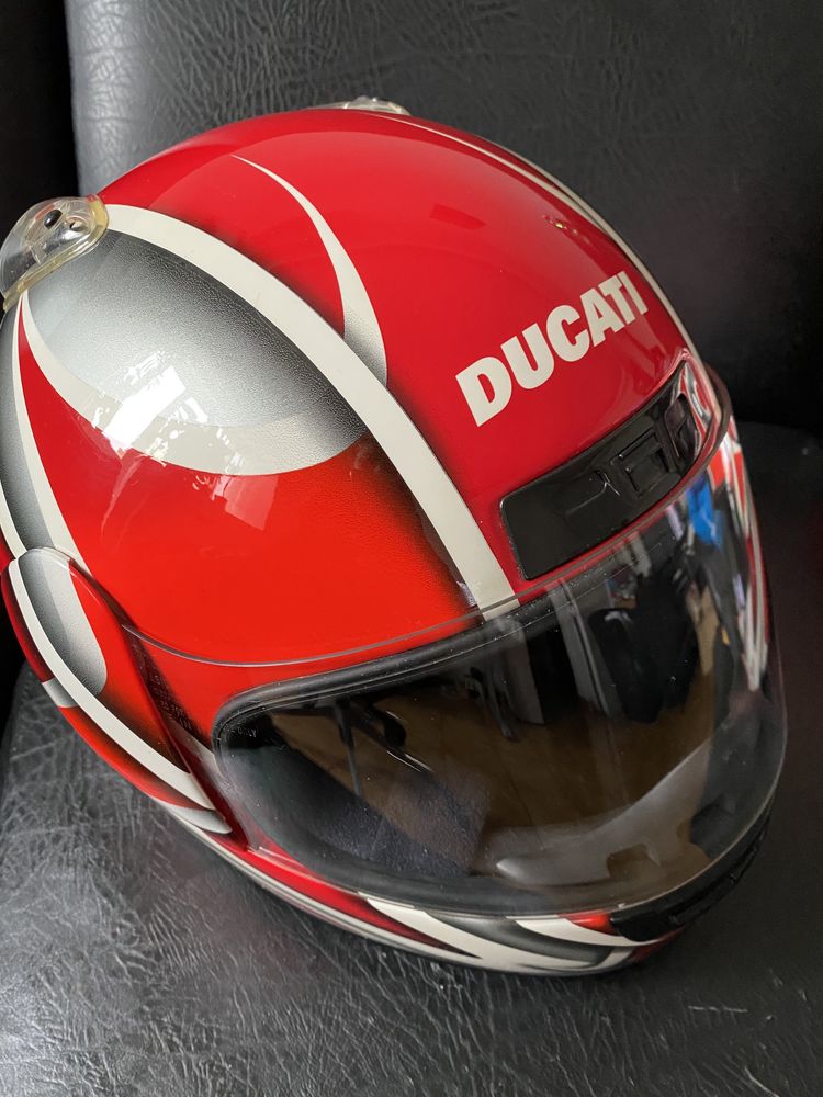 Set casti Ducati Bargy design for Suomy