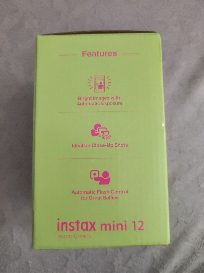 Фотоапарат за моментни снимки FUJIFILM INSTAX MINI 12