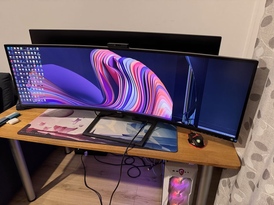 Monitor Phillips Briliant 49” inch LCD 5k curbat SuperWide