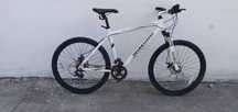 Bicicleta Mtb cu roti de 26 inch frane pe disc