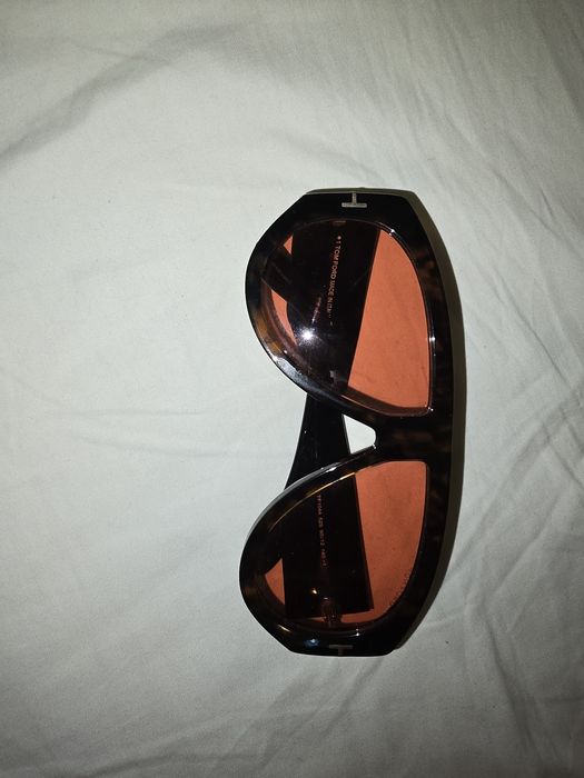 Ochelari de soare,Tom Ford,pentru femei, 450 lei