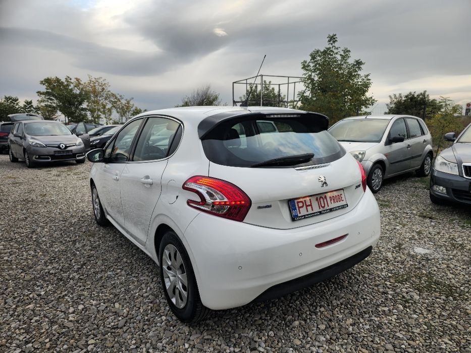 Peugeot 208 2015 1.6d Euro6 Navigatie Climatronic