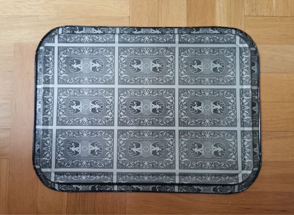 Антикварен поднос с танцова сцена , метално художествено табло красиво