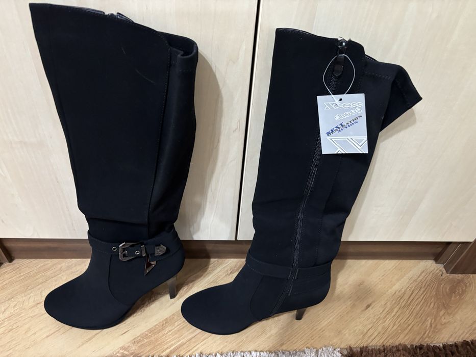 Нови дамски ботуши