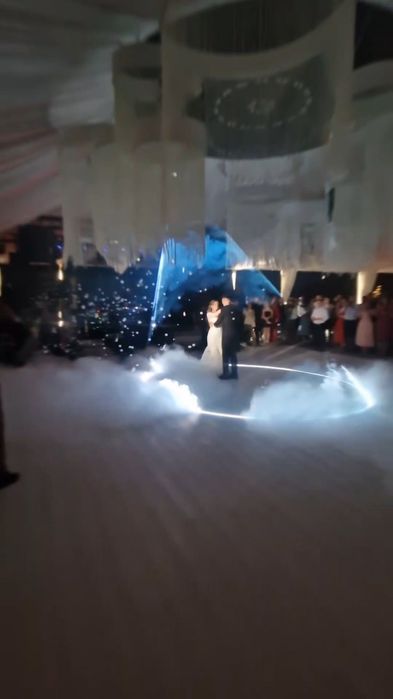 Fum greu*Artificii*Laser*Photobooth*Baloane/fum*Dj/Lumini