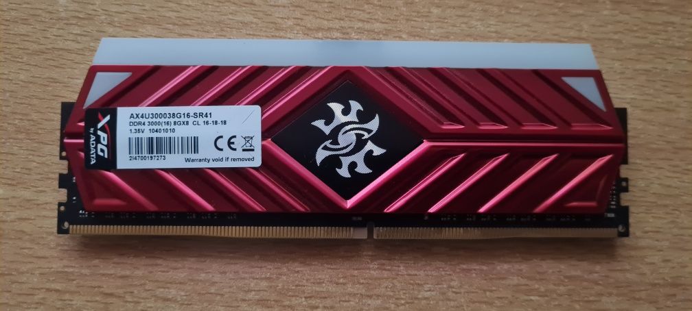 16 GB Ram Xpg rgb, DDR4