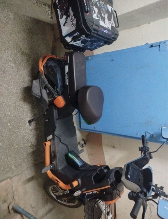 SKUTER Sotiladi Arzon