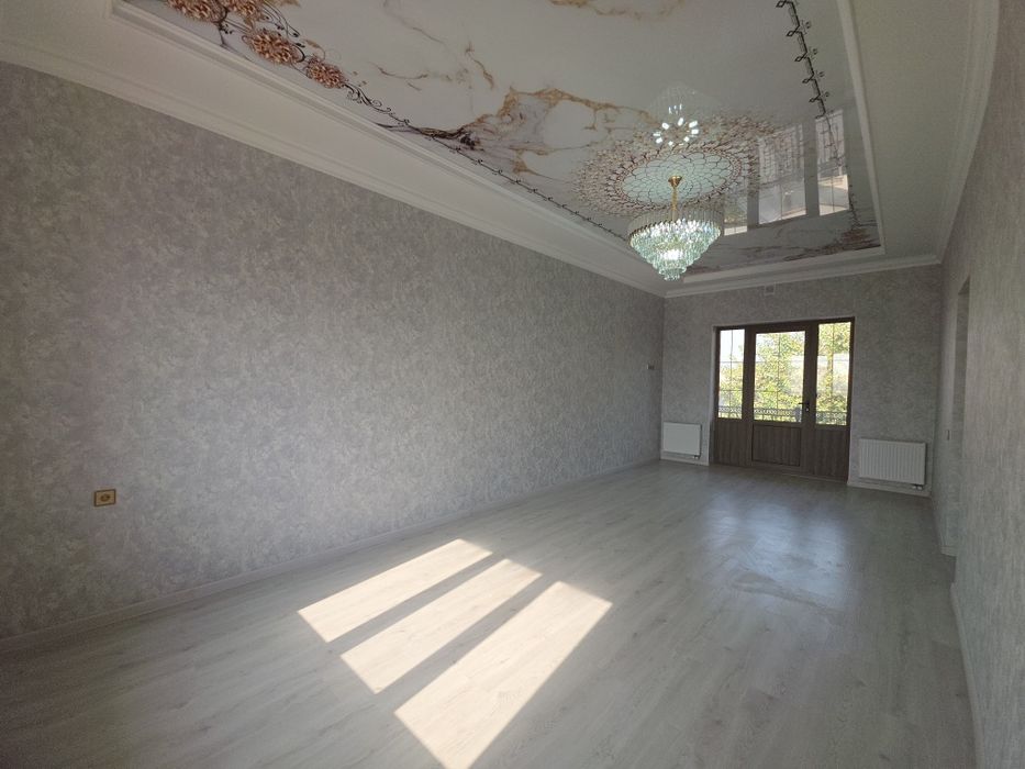 Участок махалля Чорток 3.4 сотки 6 комнат 4 санузла + холл и подвал