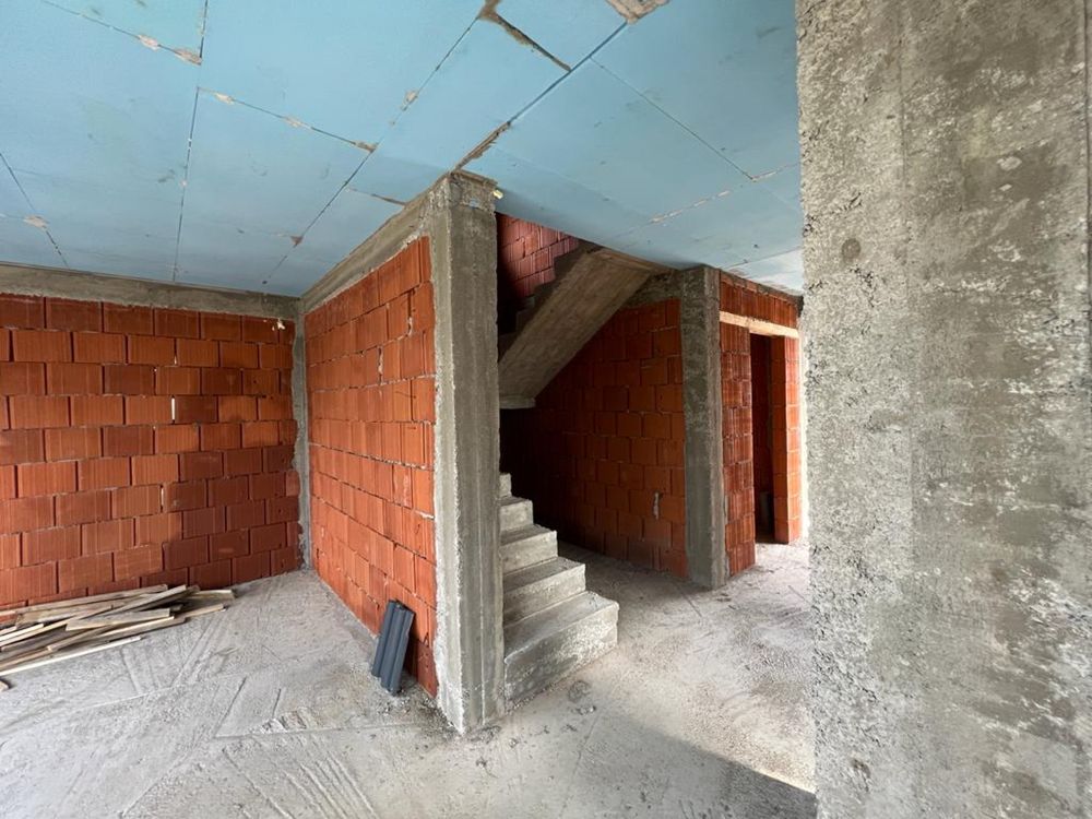 Executam lucrari de constructii case si apartamente / Finisaje