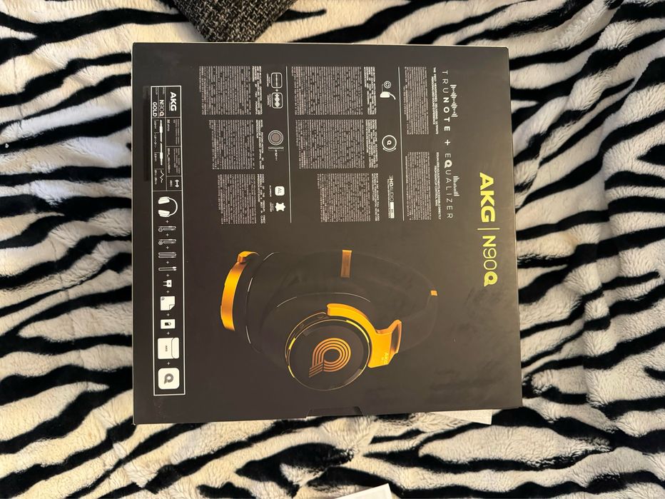 Casti audio AKG N90Q audiofil gold ca noi perfecte pachet complet