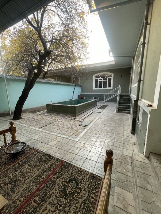 Аредна ховли 2.5соток 5 хона 2 санузел Куйлюк 7 . Катта подвали хам бо