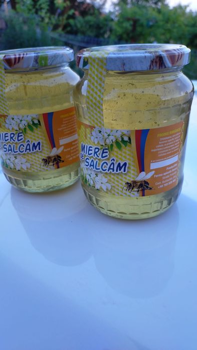 Miere de salcam ...