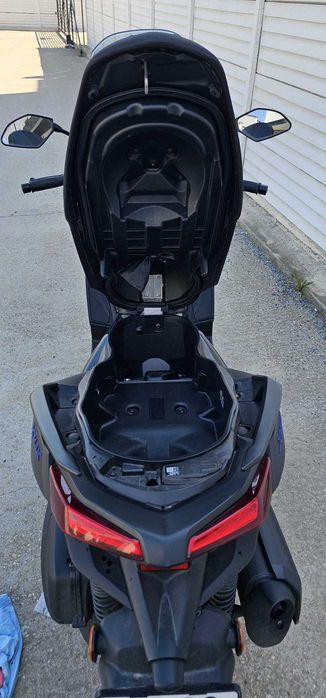 YAMAHA XMAX 300 - 2024, 6 luni garantie, 6400 km