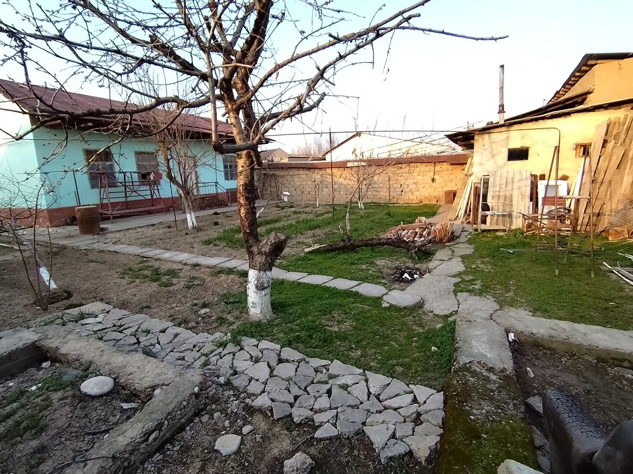 Байткургон уй сотилади . 7 сот.