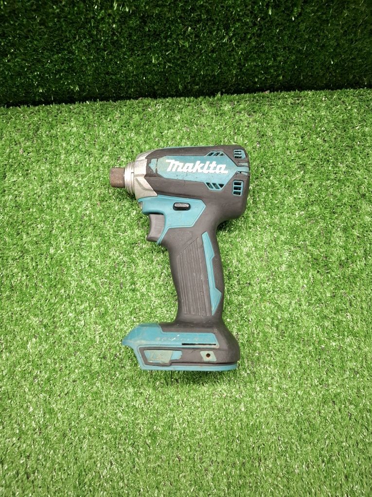 Безчетков импакт на Makita DTD154