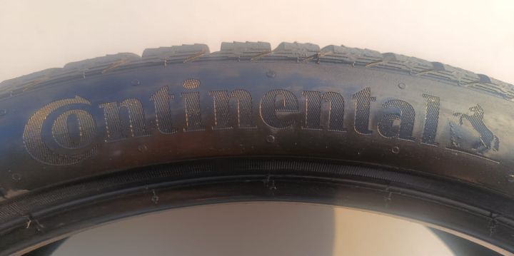 Anvelopa Continental 245/40 R20, 98%    seria