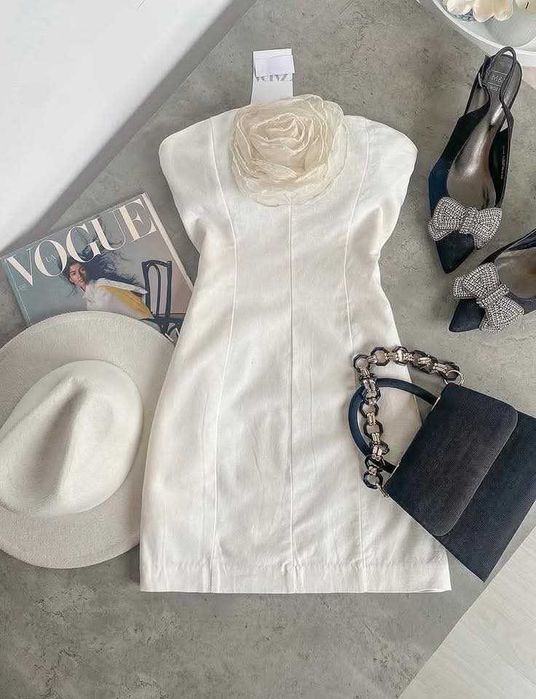 Ленена рокла Zara